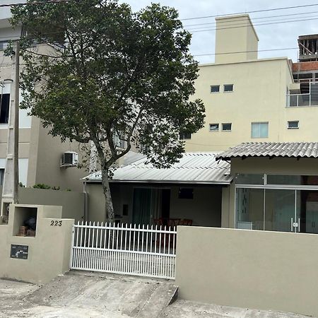 Casa entre dois mares - Casa Bege Bombinhas Exterior foto